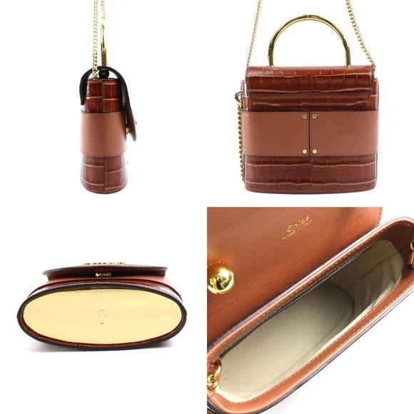 Chloe Women's Leather Shoulder Bag with Timeless Design in Brown - Picture 2 of 5